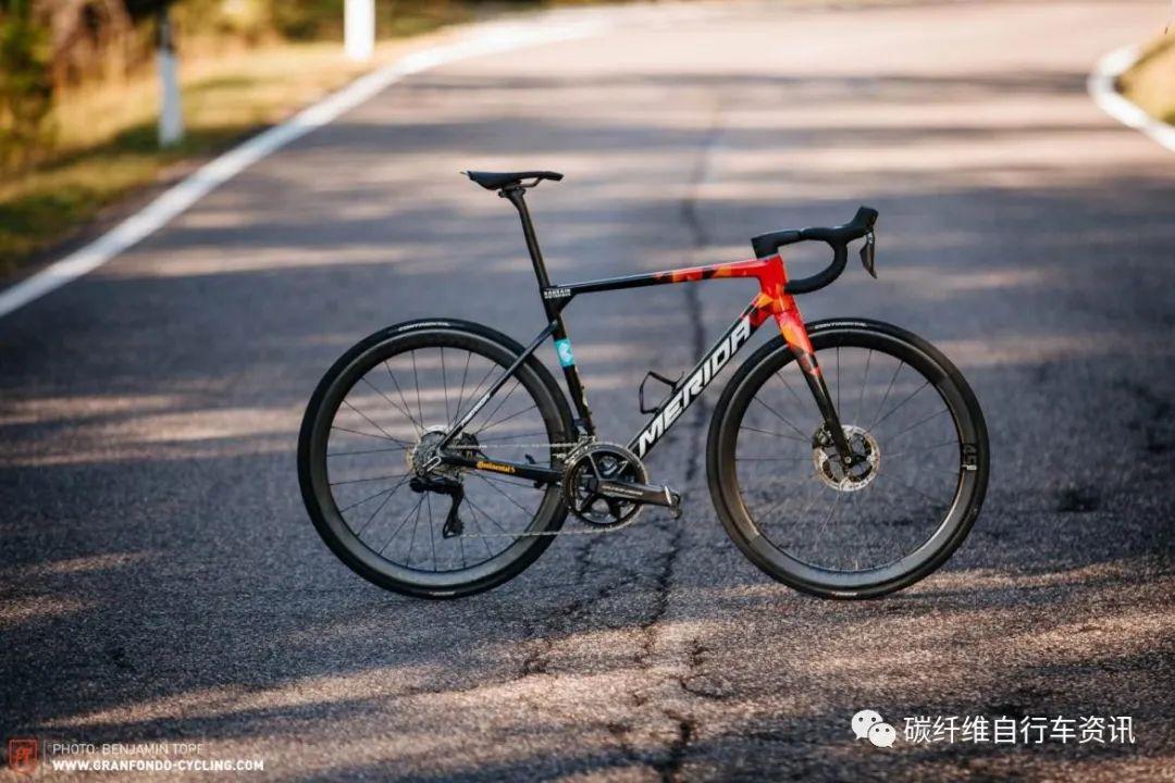 星空综合体育app下载 美利达全新碳纤维车队版斯特拉