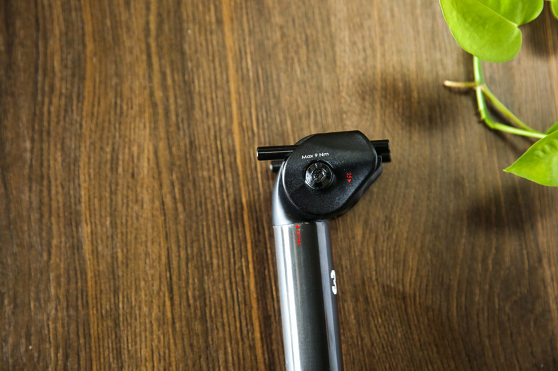 骑行碳碳的车架怎么样_自行车碳纤维座管_碳座管对骑行