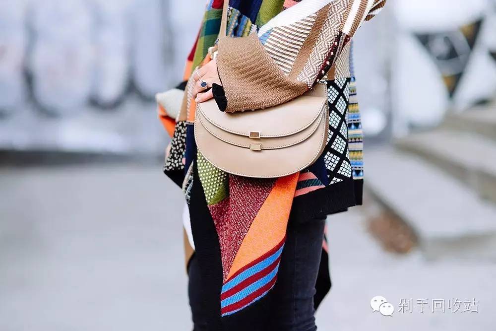 钱包钱怎么转到零钱通_钱包钱怎么隐藏_zippy钱包多少钱