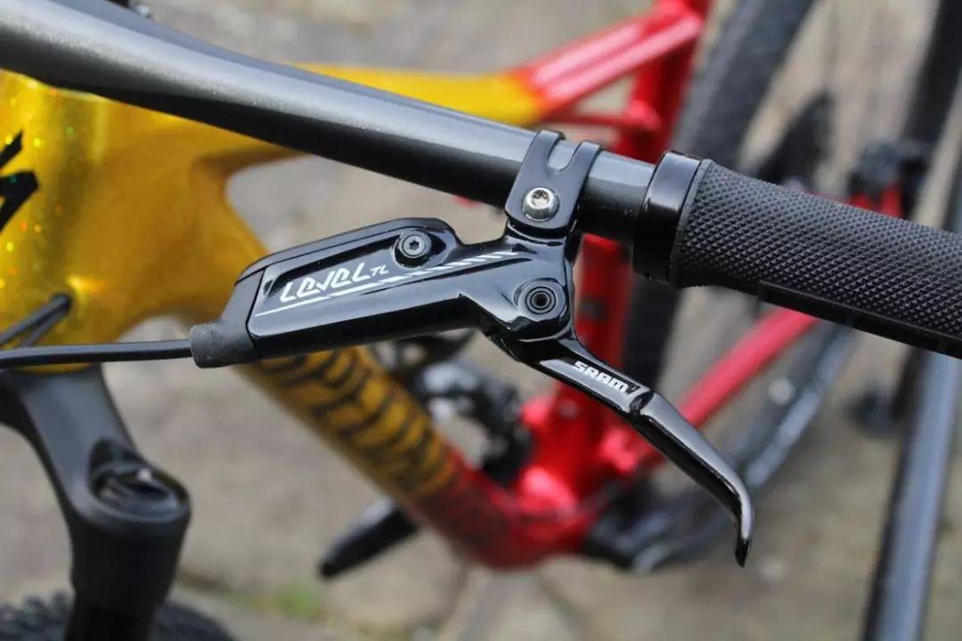 刹车线是什么原理_刹车线的作用_车把 刹车线