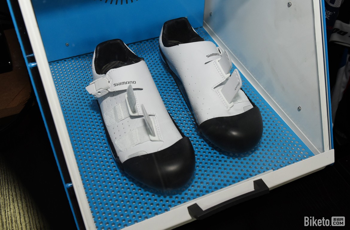 改车志丨跑题到脚上的Shimano Custom-Fit 锁鞋热塑