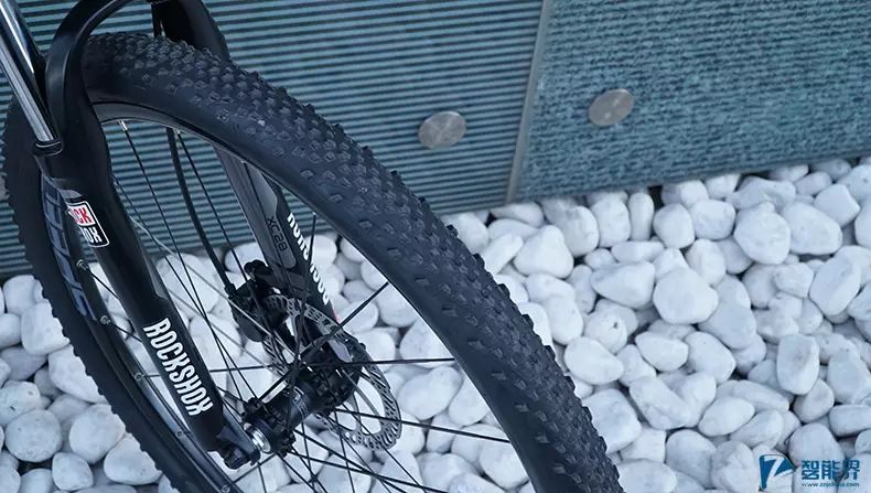 山地车肩控和线控图解_山地车前叉肩控还是线控_山地车前叉线控和肩控的区别