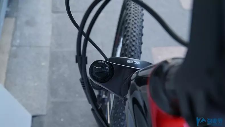 山地车肩控和线控图解_山地车前叉线控和肩控的区别_山地车前叉肩控还是线控