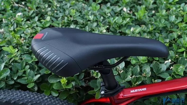 山地车前叉线控和肩控的区别_山地车前叉肩控还是线控_山地车肩控和线控图解