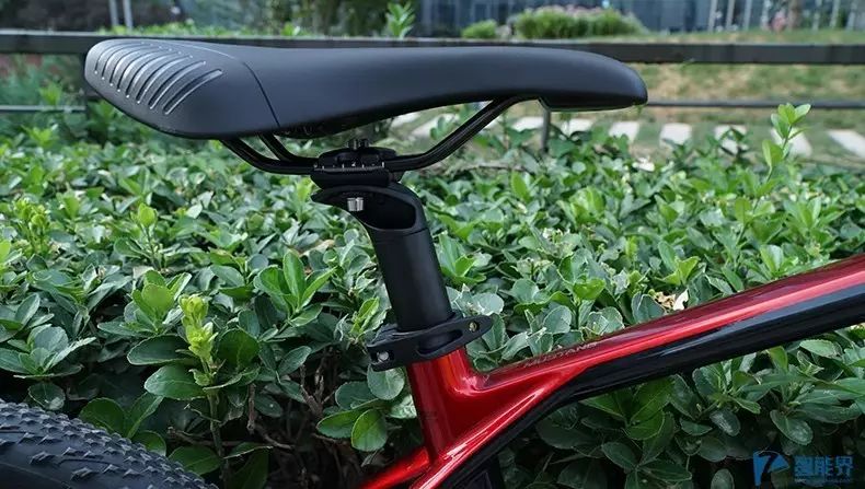 山地车前叉线控和肩控的区别_山地车前叉肩控还是线控_山地车肩控和线控图解