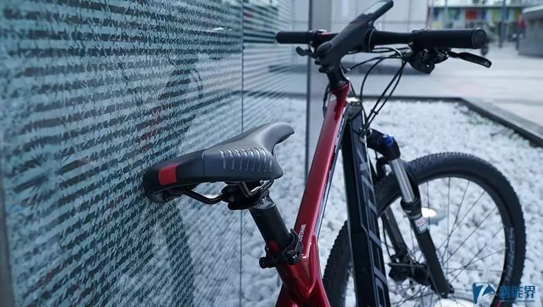 山地车前叉肩控还是线控_山地车肩控和线控图解_山地车前叉线控和肩控的区别