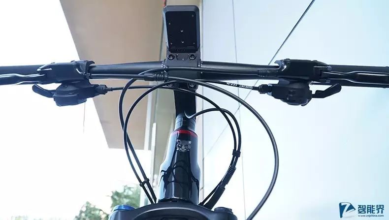 山地车前叉肩控还是线控_山地车前叉线控和肩控的区别_山地车肩控和线控图解