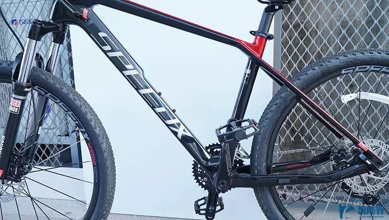 山地车前叉肩控还是线控_山地车肩控和线控图解_山地车前叉线控和肩控的区别