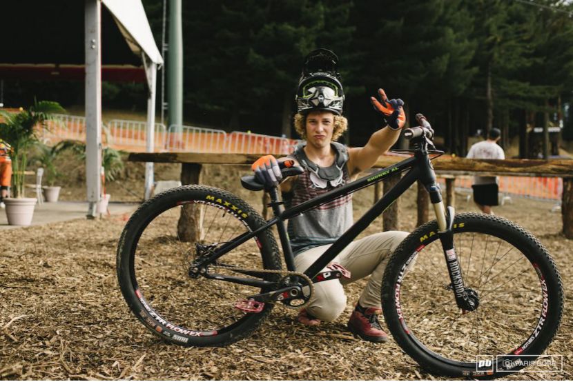 自行车xc赛道_自行车赛道宣传标识_自行车赛道需要戴头盔吗