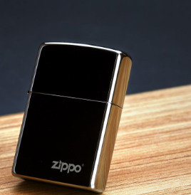 半岛·综合体育官网入口 zippo多久换一次棉芯呢？