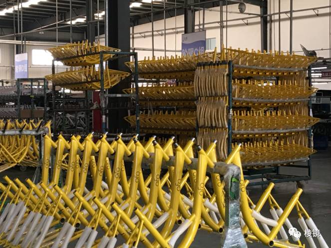 星空体育官方网站 特写 | 从垂暮到疯狂：单车小镇的一夜复活