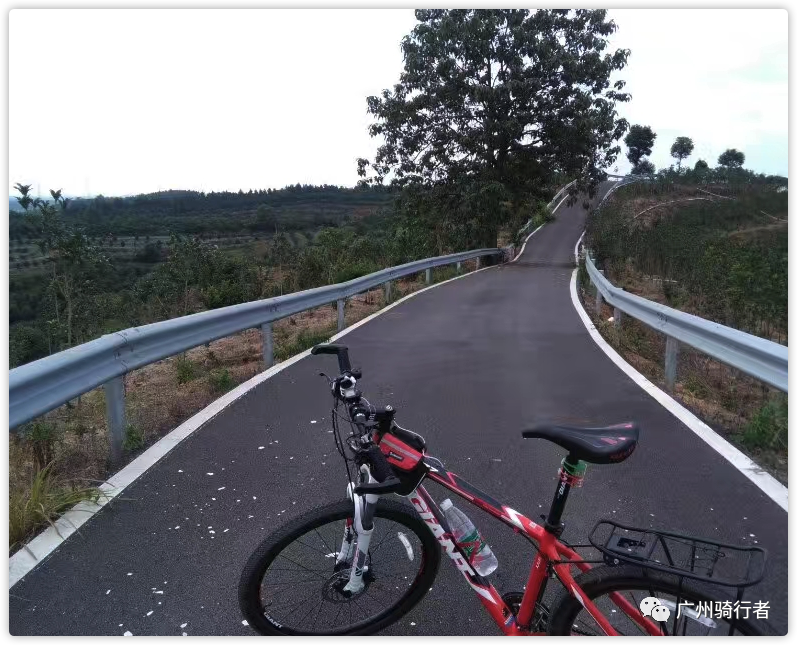 自行车前叉异响咔咔声_自行车前叉响_自行车前叉吱吱响