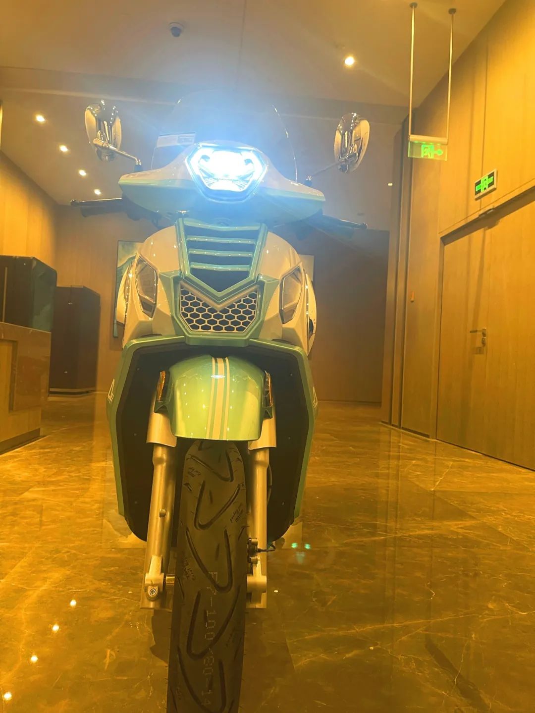 两轮平衡智能车图片_两轮平衡智能车有哪些_两轮自平衡智能车