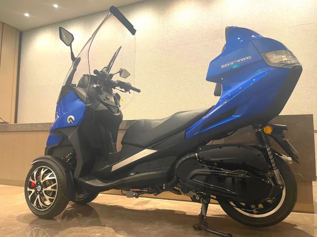 两轮平衡智能车图片_两轮平衡智能车有哪些_两轮自平衡智能车