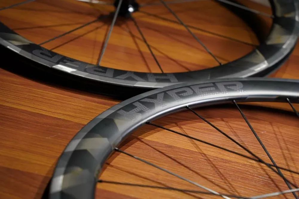 全碳前叉安全吗_碳前叉推荐_公路车碳前叉推荐