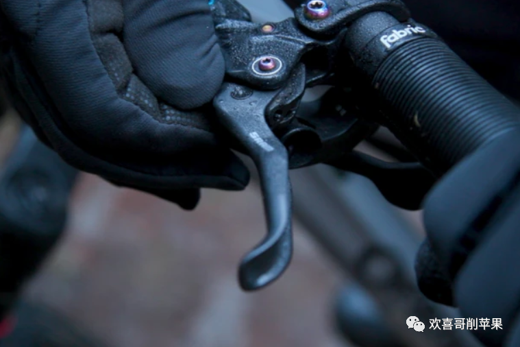 自行车前叉安装视频教程_自行车安装前叉步骤_自行车前叉安装