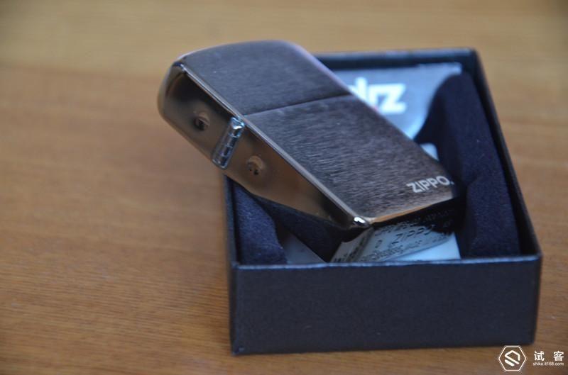 zippo打火机棉芯怎么换_zippo打火机换棉花_zipoo打火机换新棉花