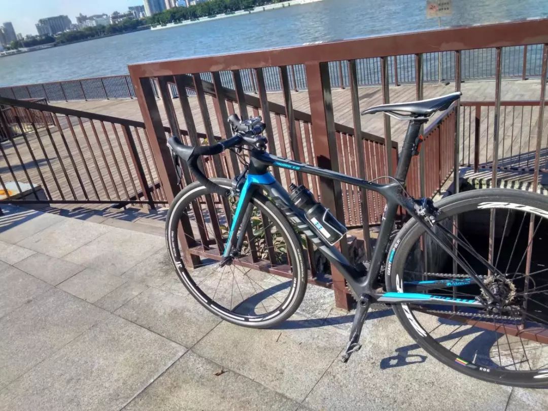 刹车线管帽怎么拆_刹车线管帽_刹车线管帽和变速线管帽