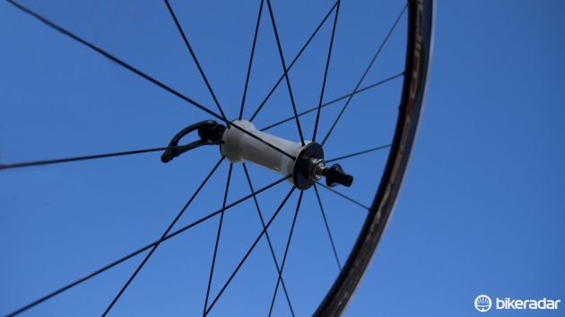 公路轮组买方指南——献给那些准备升级轮组的新手