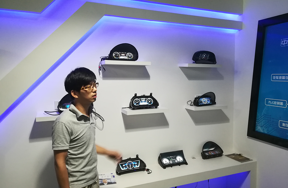 无人驾驶智能车价格_无人驾驶智能车_无人驾驶智能车专项赛