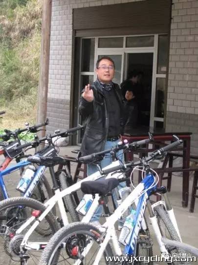 美利达自行车勇士500_美利达勇士600山地自行车_美利达勇士500