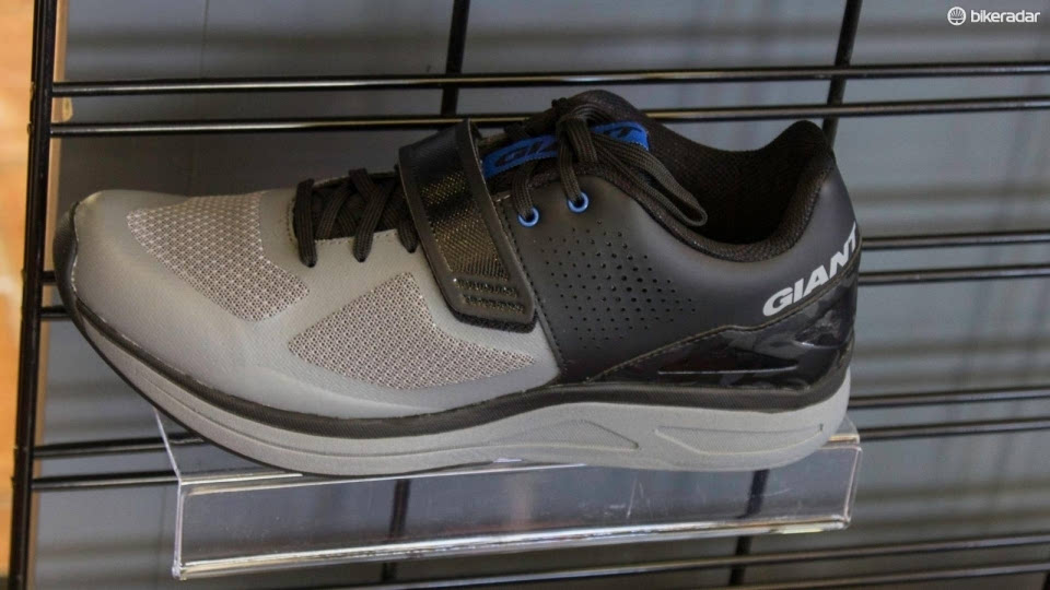 捷安特折叠车怎么折叠图解_捷安特小自行车怎么折叠_捷安特小折