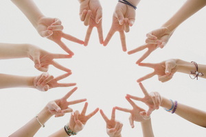 骑电动车下班途中摔伤不属于工伤