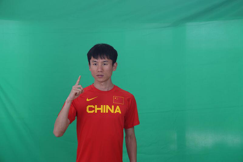 女子自行车运动_女自行车运动员_自行车运动员训练视频