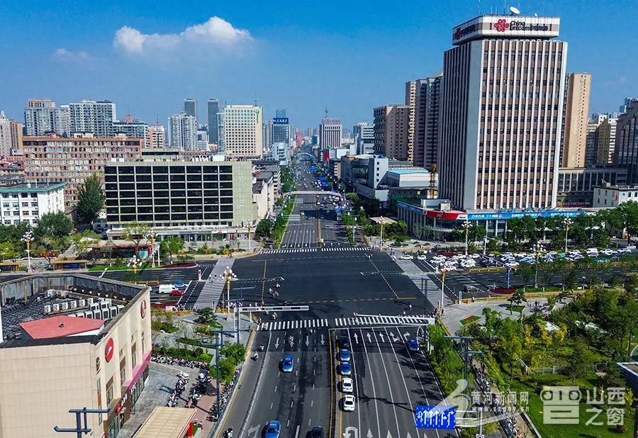 星空体育app下载入口 华诞 话发展 | 在“新”解放路，遇见锦绣太原城