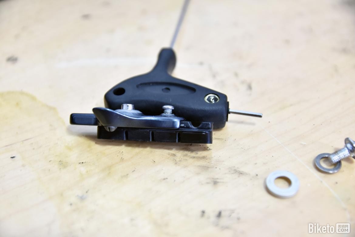 刹车线固定座_刹车座固定线怎么拆_刹车线固定扣