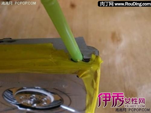 废旧硬盘改造DIY_硬盘盘片材质_硬盘创意手工制作