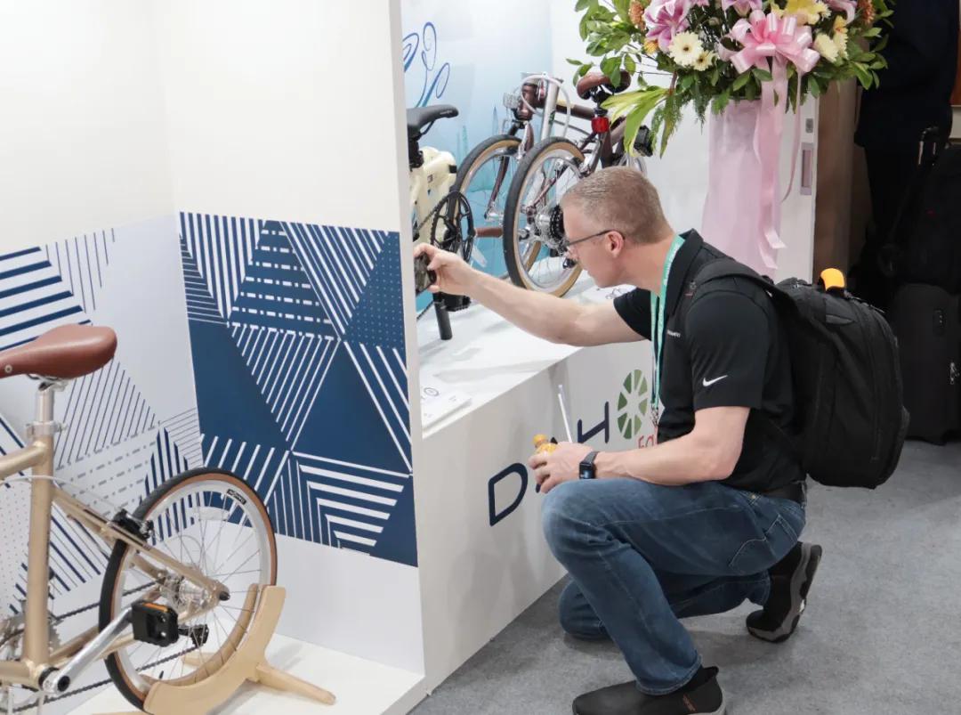 2025台北国际自行车展 DAHON大行快车道技术_DAHON大行Vélodon A4公路车_美国大行折叠车专卖店怎么样