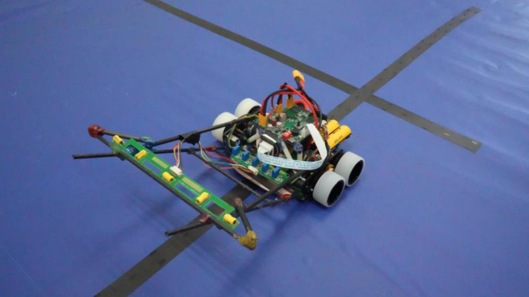 强军战车团队_恩智浦智能车大赛报道_全国大学生智能汽车竞赛