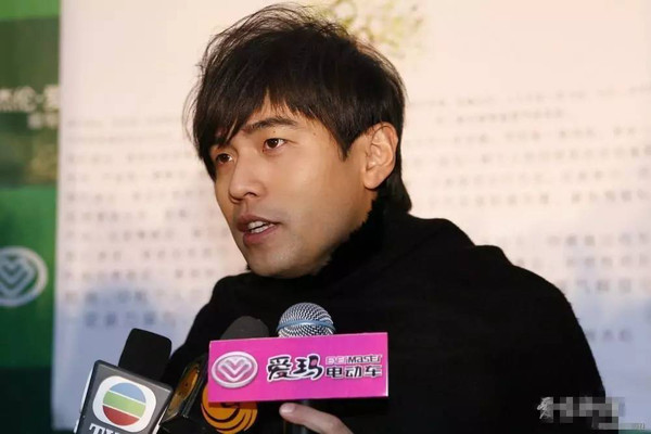 绿源电动车代言人皇马_绿源皇马系列电动车_绿源电动车皇马家族价格表