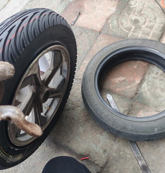 电动车轮胎更换方法_电动车轮胎更换条件_电动车换个前叉多少钱