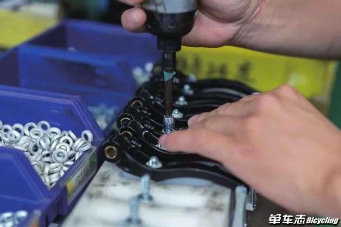 山地车v刹装置_V刹生产工艺详解_自行车刹车生产过程