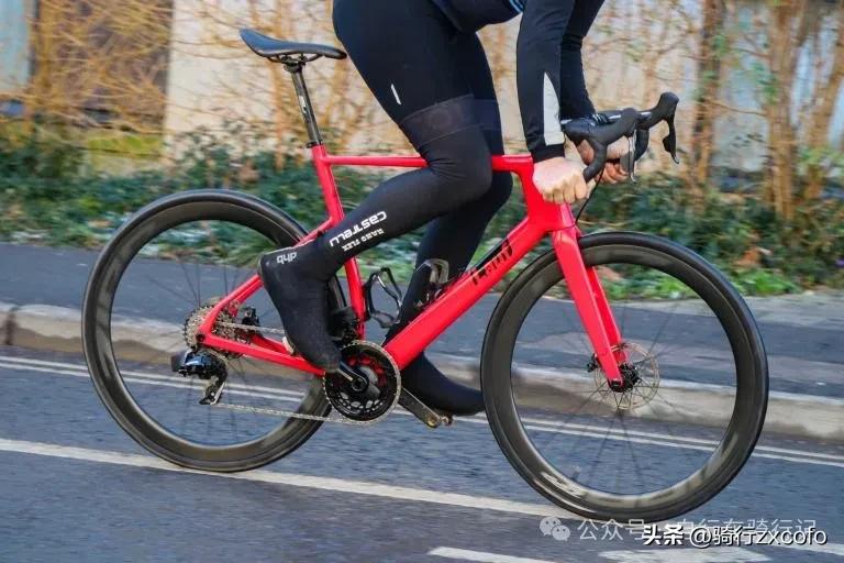 liv自行车价格_耐力公路自行车 舒适性 操控性 速度 _ 耐力自行车 几何结构 路面震动 