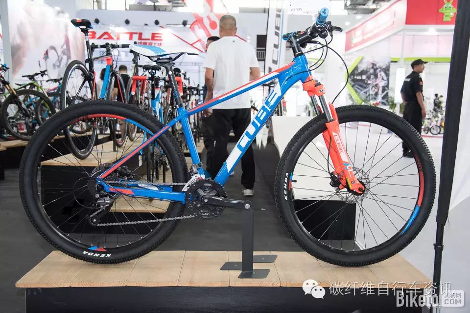 xc28前叉调节_前叉调节旋钮_前叉怎么调