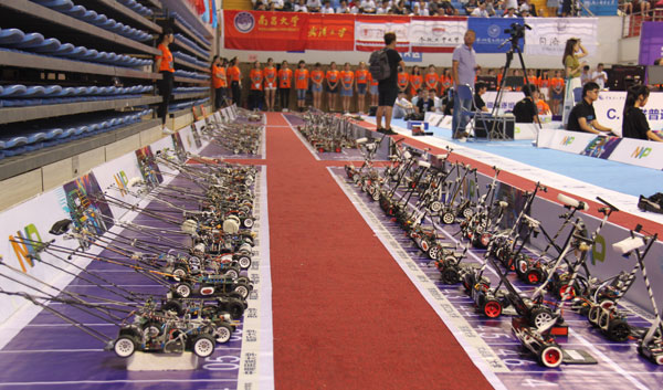 全国大学生智能汽车竞赛赛道变化_恩智浦智能车大赛报道_江苏省大学生智能汽车竞赛