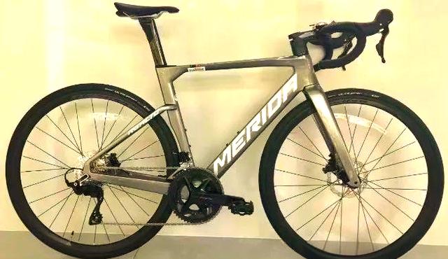 瑞克多系列2025年款全解读：为速度而生的顶级至入门车型推荐-有驾