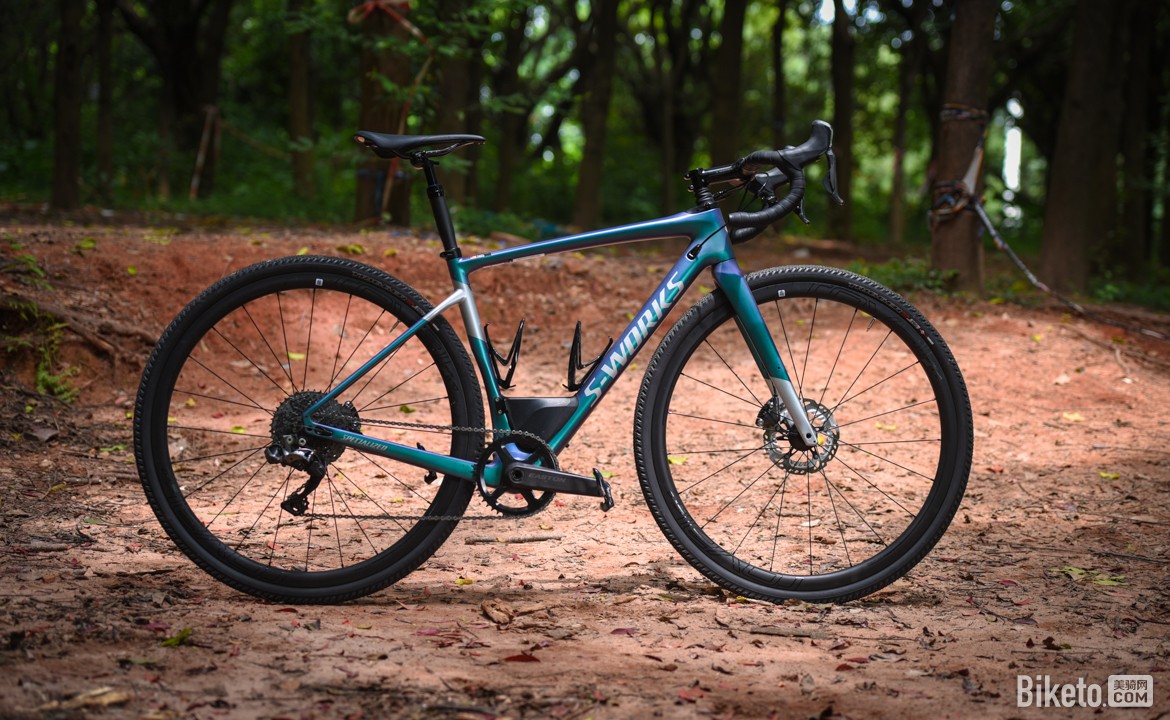 全地形公路车Gravel Bike S-Works Diverge涂装变色龙漆面工艺_全地形公路车Gravel Bike S-Works Diverge Future Shock减震器渐进式弹簧_rockshox xc32