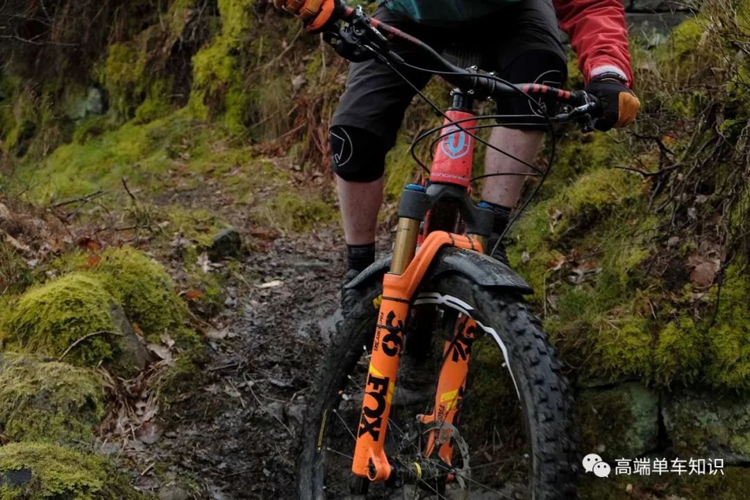 星空·体育中国官方网 山地玩什么？FOX前叉详解