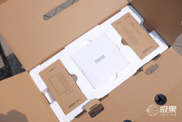 Ninebot One A1 平衡车_智能平衡车品牌_单轮平衡车使用体验