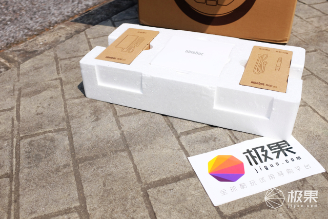 单轮平衡车使用体验_智能平衡车品牌_Ninebot One A1 平衡车