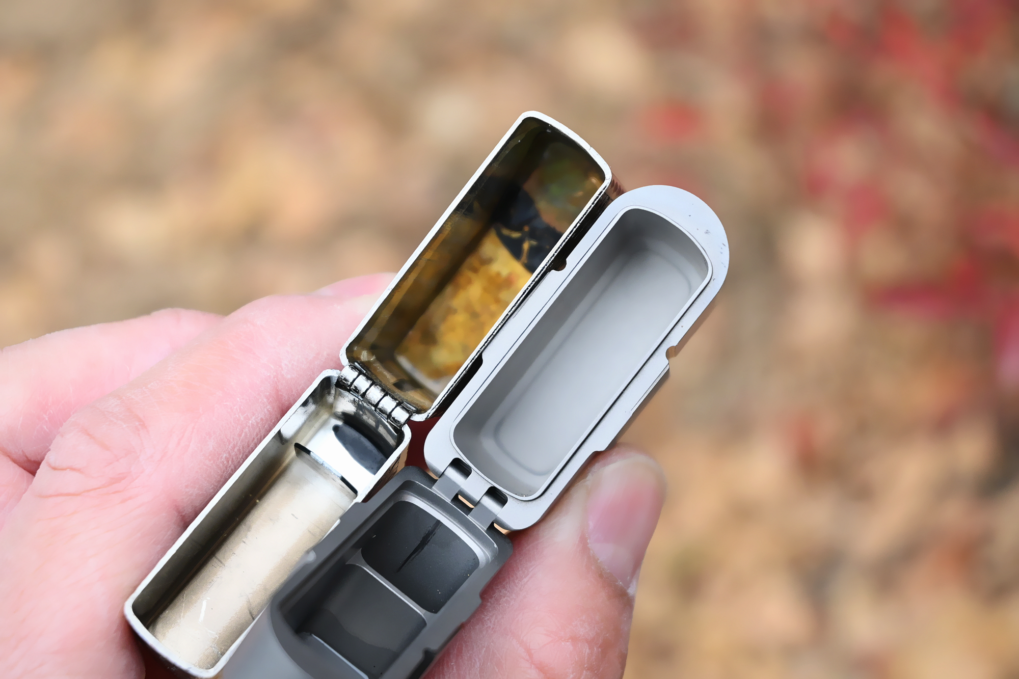  钛合金ZIPPO打火机 _zippo加油能用多久_