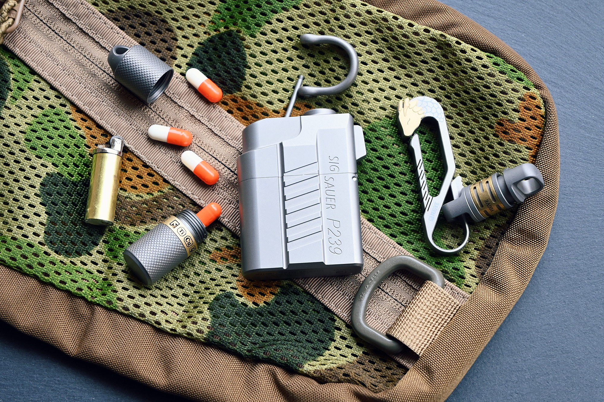 _ 钛合金ZIPPO打火机 _zippo加油能用多久