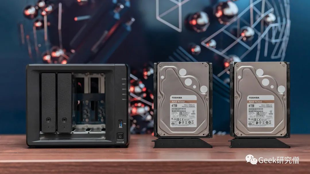 硬盘盘片是什么金属_硬盘片是什么材质_硬盘盘片材质