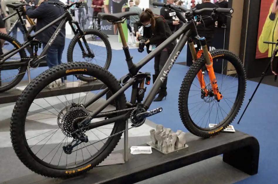 英国自行车展 新款自行车产品 _ Fusion钛合金公路车 Reilly _2025 cannondale evo