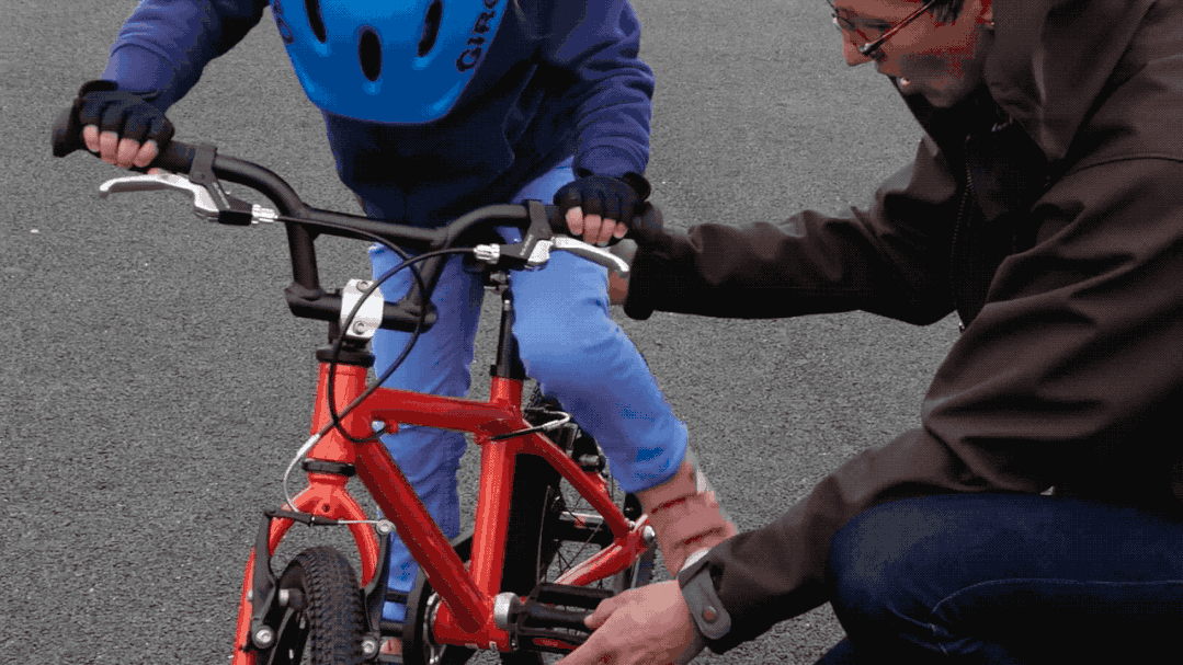 自行车儿童前叉怎么拆_自行车儿童前叉怎么装_儿童自行车前叉