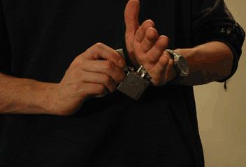 zippo用的人多吗_古银zippo用久了_用zippo点烟怎么了